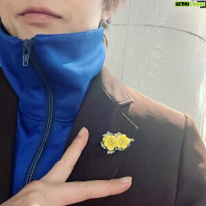 Hirofumi Araki Instagram - 本日はバレンタインデー🎁

？

ヴァレンタインデー？
ド忘れしました…。

とにかくValentine’sDay🎁

現場で頂き、気に掛けていただいている先輩から海外のお土産を頂いたりと、もらってばかりの日でした🍀

そんな時間を過ごすと恩返しを考えるわけでして、その相手はいつも応援いただいている皆様を思い浮かべるわけです。

何かまた皆さんと役をまとわずに会える場をまた考えたいと思います🙇

あ、まだ何も決まっていません💦