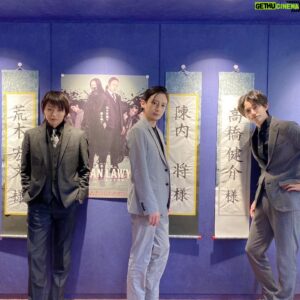 Hirofumi Araki Instagram - 東京と神奈川で舞台挨拶。
ありがとう🎥

#映画
#ヒットマンロイヤー
#舞台挨拶