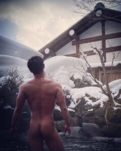 Hiroki Narimiya Most Liked Photos and Posts