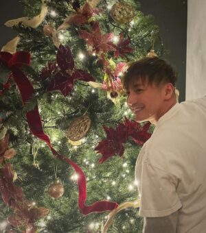 Hiroki Narimiya Instagram - Merry Christmas everyone!!
素敵な夜を過ごしてね xx 

#クリスマス 
#ホームパーティー 
#merrychristmas