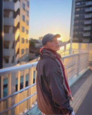 Hiroki Narimiya Instagram - Sunset Tokyo 
また明日も頑張ろ。。
#日没#夕日 #月曜日#선셋 도쿄 #日落东京