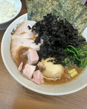 Hiroki Yasumoto Instagram - 俺がインスタをオシャレに使いこなせる訳ないだろ。
とりあえず美味い麺でも見てな。
#ラー