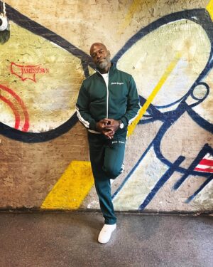 Hisham Tawfiq Instagram - Birthday Behavior! Happy Healthy Blessed 🙌🏿 shoutout to the wife for planning an amazing day and  Baking the BEST Coconut Pineapple Cake 🎂! 🌺 #Taurus #Harlem