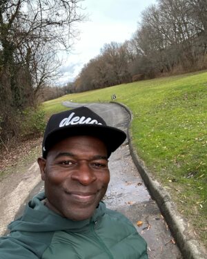 Hisham Tawfiq Instagram - Still getting some rounds in 🕺🏿🏌🏾‍♀️#Golf