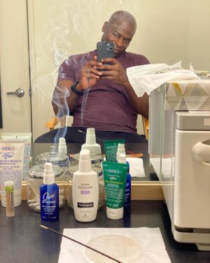 Hisham Tawfiq Instagram - Smoke and Mirrors Photo Shoot, Lights Camera Action 😎