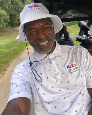 Hisham Tawfiq Instagram - I don’t care about the heat but I need help lowering my score 😭 #Golf #Harlem