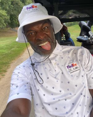 Hisham Tawfiq Instagram - I don’t care about the heat but I need help lowering my score 😭 #Golf #Harlem