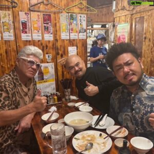 Hitoshi Ozawa Instagram - 昨日の撮影の一コマ👍
鬼越トマホークとのコラボ❗️
イカついの3人🤪