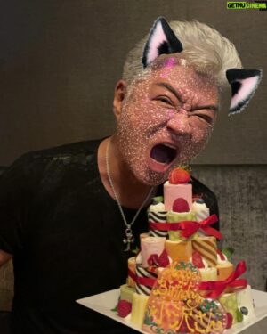 Hitoshi Ozawa Instagram - おはようさん❗️

62年もよく生きて来たなと
最近想う…
あとは、いつ来るかわからない
ゴールに向け爆進あるのみ
これからもよろしくな👍

さぁ、6月は長い祭りだぞ❗️