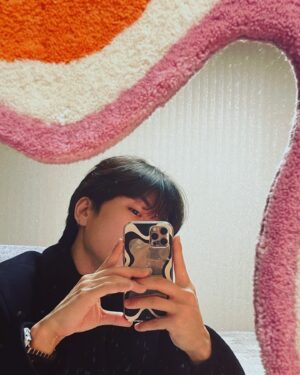 Ho Joon Instagram - つㅓ울셀ㅋΓ를 찍øł봤습LI⊂ト. 

@juice_selection