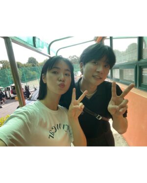 Ho Joon Instagram - 나의 one pick
전여빈누님이랑 갸루피스 했다.
초대해 주셔서 감사해요🤍
오늘 행복을 기억하자🤍
22.06.19📸
@jeon.yeobeen