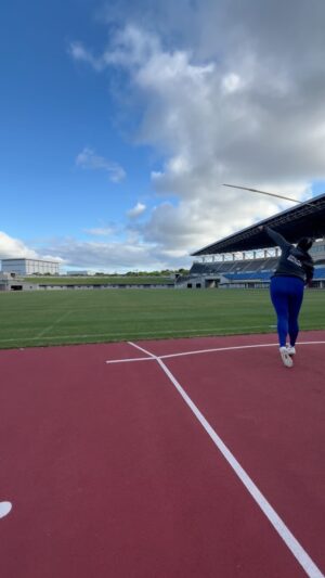 Hollie Arnold Instagram - 𝙼𝚒𝚜𝚘 𝙷𝚊𝚙𝚙𝚢 🦾🌸😋🇯🇵
•
•
Day 3 here at the World Champs preparation camp & jet lag has officially got me 🙃 
Easy throws and javelin prep bits today ✅ 
It’s crazy to think the weather back home is warmer than Kobe 👀 but, it is what it is! Happy Wednesday Everyone 🫶🏻 
•
•
#training #worldchampionships #kobe 
#travel #happy #javelin #paraathletics #japan