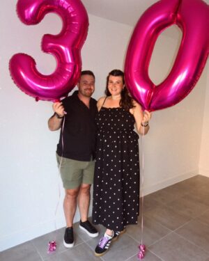 Hollie Arnold Instagram - IN MY THIRTY’S ERA 🥳🍒👯‍♀️💫
•
•
Feeling very lucky, loved & celebrated 😍 
Thank you all for your lovely messages! Bring on the 30’s 🙋🏻‍♀️
•
•
#30 #celebration #happy #outfit #photo #newera #balloon
