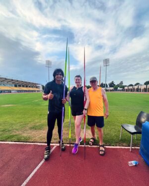 Hollie Arnold Instagram - The best way to finish this training camp 🦾🇹🇷💫
•
•
#training #javelin #turkey #worldchampions #happy