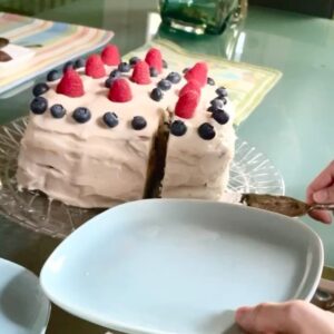 Holly Deveaux Instagram - 🍋 🫐 🫖 

Took a mental health day to bake a cake & trick @jesse_rath @hayl_dawson @colin_tea into joining me for a tea party 🎈