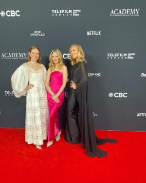 Holly Deveaux Instagram - About last night! An honor to be nominated for Best Lead Performer in a TV Movie at the @thecdnacademy Comedy & Drama Screen Awards alongside so many talented people!

So great to see friends old and new, and to celebrate all the winners and nominees. Canada has a hell of a lot of talent, and, in my opinion, some of the best comedy out there! 

Hair and makeup by moi, hair color by the fab @re_nato_v and dress found at @cultgaia 

Congrats to all on their nominations, wins, and for looking so fabulous! 🍁 

#canadianscreenawards #christmasmoviemagic
🇨🇦 

Special shout-out to the hosts for keeping things moving, particularly @realemmahunter  for lighting up that stage!