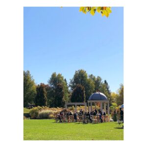 Holly Deveaux Instagram - Just wrapped on a very fun rom-com, ‘My Boss’s Wedding’!! So much fun, and thank you so much to @beekingsley @andrewcymek @patrick_mcbrearty @landycannon @isabelkanaan @winnyclarke @rebeccalamarche @alison.henthorn @haileyroselandbarnesbeauty and so many others for an awesome experience with oh so many laughs.

The true romance, of course, was between @drewseeley and the corgis of @corgitv and who can blame him? Can’t wait for everyone to check it out in 2021!

🐕 ♥️ 🐕 ❤️ 🐕