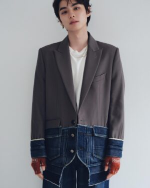 Honda Kyoya Instagram - この度、本田響矢1st写真集を2023年12月25日に発売することが決定しました！

今の僕が表現したいものを、自分の感性に身を任せて、チーム全員で創り上げました。
このような機会に恵まれて感謝の気持ちでいっぱいです。初めて僕を知る方には、本田響矢がどんな人かわかる一冊に。そして、今までずっと応援していただいている方は、間違いなく楽しんで見ていただける自信がある一冊に仕上がりました。
ぜひ、お手に取ってページをめくってもらえたら嬉しいです！

公式Xもできましたので、そちらもぜひチェックを！

@kyoya1st

#本田響矢1st写真集
#2023年12月25日
#クリスマス
