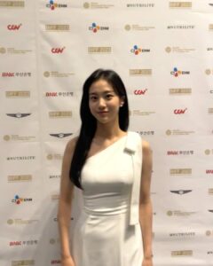 Hong Hwa-yeon Top 100 Instagram Photos and Posts