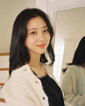 Hong Hwa-yeon Instagram - 💕