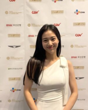 Hong Hwa-yeon Instagram - @busanfilmfest ❤️••