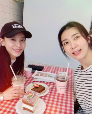 Hong Ji-hee Instagram - 다시 시작된 일 테노레
여전히 가장 큰 힘이 되어주는 지지지!