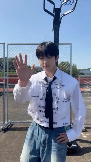 Hong Joo-chan Instagram - #봉재현 을 느껴봐 지금 Now ✨ #Feelme_Challenge #GoldenChild #골든차일드

#GNCD #Feelme #Feel_GNCD 
#Challenge #NewMusic
#이대열 #Y #이장준 #TAG #배승민
 #김지범 #김동현 #홍주찬 #최보민
#LEEDAEYEOL #CHOISUNGYUN #LEEJANGJUN #SONYOUNGTAEK #BAESEUNGMIN
#BONGJAEHYUN #KIMJIBEOM #KIMDONGHYUN #HONGJOOCHAN #CHOIBOMIN