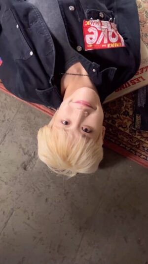 Hong Joo-chan Instagram - Come on 이리와 같은 춤을 춰🕺 #Feelme_Challenge #GoldenChild #골든차일드

#GNCD #Feelme #Feel_GNCD 
#Challenge #NewMusic
#이대열 #Y #이장준 #TAG #배승민 #봉재현 #김동현 #홍주찬 #최보민
#LEEDAEYEOL #CHOISUNGYUN #LEEJANGJUN #SONYOUNGTAEK #BAESEUNGMIN
#BONGJAEHYUN #KIMJIBEOM #KIMDONGHYUN #HONGJOOCHAN #CHOIBOMIN