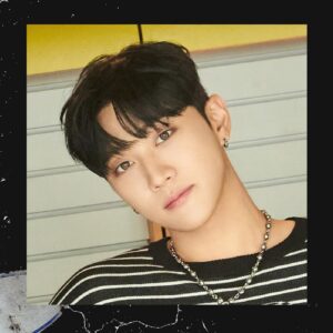 Hong Joo-chan Instagram - 골든차일드(Golden Child) 3rd Single Album [Feel me]
:: JACKET IMAGE #2

🪄 HONG JOOCHAN

2023.11.02 6PM RELEASE

#GoldenChild #골든차일드
#Feelme #Feel_GNCD
#홍주찬 #HongJooChan