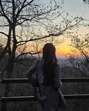 Hong Seo-hee Instagram - 💗
