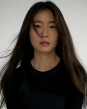 Hsu An-Chih Instagram - 「放膽給予，放心拿取。」
和朋友討論關於愛時，
這兩句話成為我心中的highlight。
你所付出的是有價值的，
並且，也值得擁有。
後來仔細想想，
其實這能套用在很多事情上，
像是被點醒了別輕易地低估自己。

轉眼間，成為演員將近九年。
不安和困惑不再總是圍繞於自我認同上，
更多時候是專注在能力與外在困境的突破。

謝謝齊心一同成長，
還有持續陪伴和支持的人們，
我會穩穩、安心地往前。

這是2024年的許安植。
@happitogeder 

Special thanks🌷
Photographer / @troy_wa_ng 
Makeup/ @hanghang615 
Hairstyle/ @juntsai__ 
Graphic Designer / @jeronlin