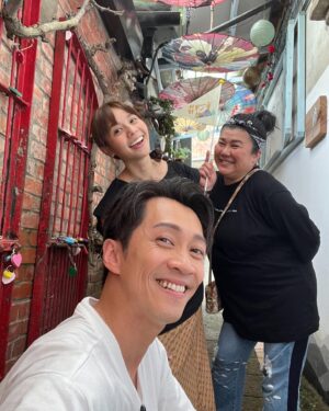 Huang Peijia Instagram - 🙌
美好又溫暖的旅程，
謝謝可愛的旅伴們❤️

#花甲少年趣旅行