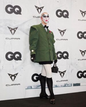 Hugáceo Crujiente Instagram - 🌞🌝 PREMIOS GQ 🌝🌞
Noche llena de elegancia y etiqueta en la gala de premios GQ Hombres del año 2022. 
Gracias @gqspain @christianroguez por invitarme a formar parte de esto 🫶🏻
.
👗Chaqueta de @palomospain con joyería de @andresgallardofficial styled by me. 
📸 Fotos de @alvarogracia @gqspain @carmenfarala @alvarxgn