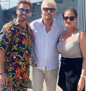 Hugh Sheridan Instagram - What do you think I said?!! 👀 I mean… imagine the party alone?!! My first ever Virgin Voyage is off to an incredible start. @virginvoyages @richardbranson and @fawchouse thank you!!! BTW I would’ve said yes if it was on @virgingalactic 🪐 💫 😂