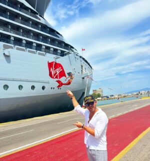 Hugh Sheridan Instagram - What do you think I said?!! 👀 I mean… imagine the party alone?!! My first ever Virgin Voyage is off to an incredible start. @virginvoyages @richardbranson and @fawchouse thank you!!! BTW I would’ve said yes if it was on @virgingalactic 🪐 💫 😂