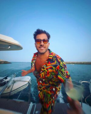 Hugh Sheridan Instagram - R U JOKING?! 🎶