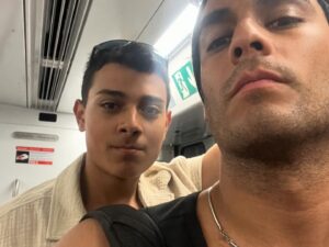 Hugo Catalán Instagram - 1-La barceloneta!
2-Rumbo a Barcelona 
3-El metro 
4-Arc de Triomf
5-Parc de la ciutadella 
6-Little boy 
7-Calippo 
8-El malote del Raval
9-Pizza 
10-Plaça Catalunya