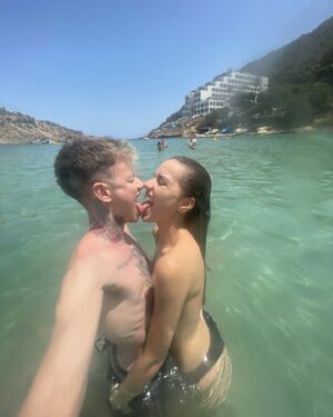 Hugo Cobo Instagram - Ibiza, nunca te había disfrutado tanto🫶🏻