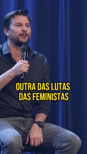 Hugo Sousa Instagram - Free the nipple!!😅
Bilhetes  do novo espetáculo na bio.
#hugosousa #freethenipple #standupcomedy #praticamenteestável