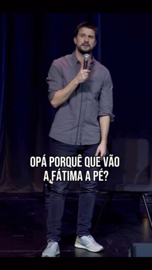 Hugo Sousa Instagram - Ir a Fátima a pé.
 #standupcomedy #humor #comedia #fatima #hugosousa #rir