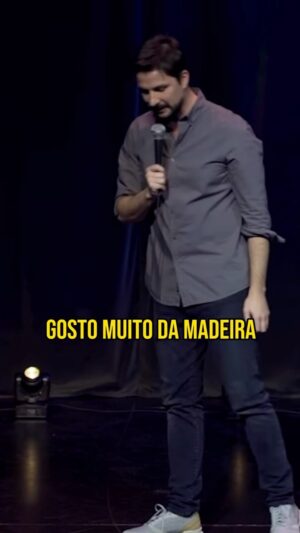 Hugo Sousa Instagram - A praia da Madeira. #hugosousa #standupcomedy #humor #madeira #pontadosol