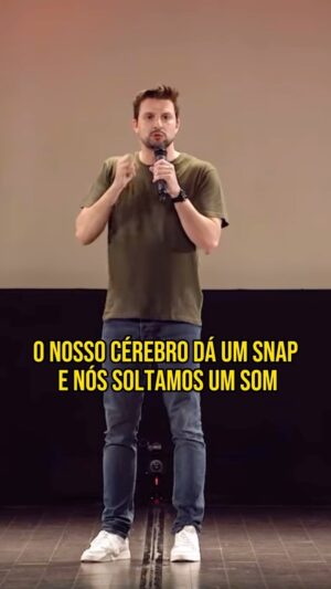 Hugo Sousa Instagram - O estalido. #hugosousa #standupcomedy #humor #estalido #português #foradocontexto