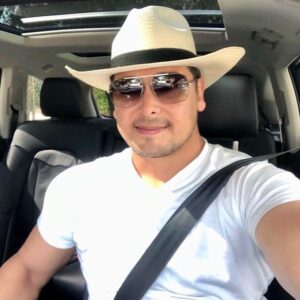 Hugo Vásquez Instagram - Feliz inicio de semana 🇨🇴#colombia #caribe #costacolombiana #cartagena #barranquilla