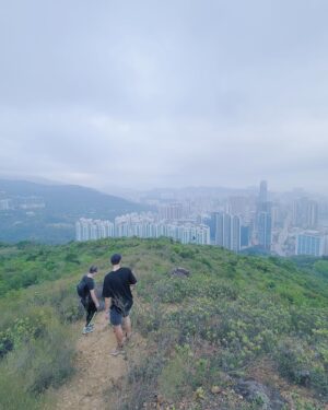 Hugo Wong Instagram - 喜歡去未去過嘅地方走走拍拍
香港好細 但幾十年都未去哂
#探索#開發
#下花山
#有人幫你拍照真好