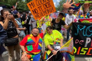 Humberto Busto Instagram - ¡Largo y dichoso fin de semana.!
Gracias @movimientopcd por todo el trabajo, amor y dedicación en preparar esta gran coordenada para el contingente #pride 🌈
¡Que viva la furia disca! 👊🏻✨✨✨
#mareafosfo