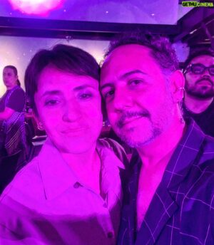 Humberto Busto Instagram - Revolucion(es)
.
.
Les amo ❤️
.
Gracias por tan bella noche @vocesdelorgullomx