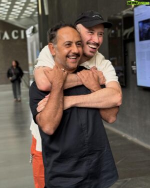 Humberto Busto Instagram - vivimos una función hermosa de #OsoPolar en el festival @mixfilmfest que arrancó ayer en la gran @cinetecanacionalmx a lado de @marcelotobar77 y @humbertobusto #OsoPolar  #FestivalMix #veronicatoussaint @veronicatouss