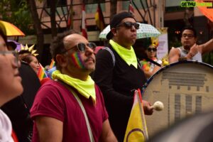 Humberto Busto Instagram - ¡Largo y dichoso fin de semana.!
Gracias @movimientopcd por todo el trabajo, amor y dedicación en preparar esta gran coordenada para el contingente #pride 🌈
¡Que viva la furia disca! 👊🏻✨✨✨
#mareafosfo