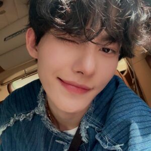 Hur Hyun-jun Instagram - ☀️