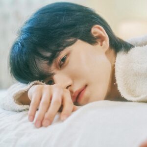 Hur Hyun-jun Instagram - Can you love me?